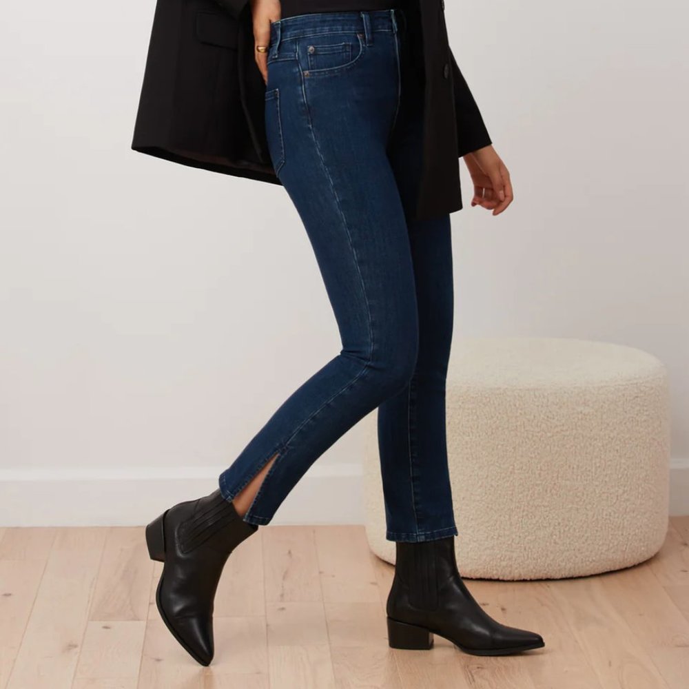 YOGA jeans | CROPPED EMILY SLIM JEANS / INDIGO | Size 24